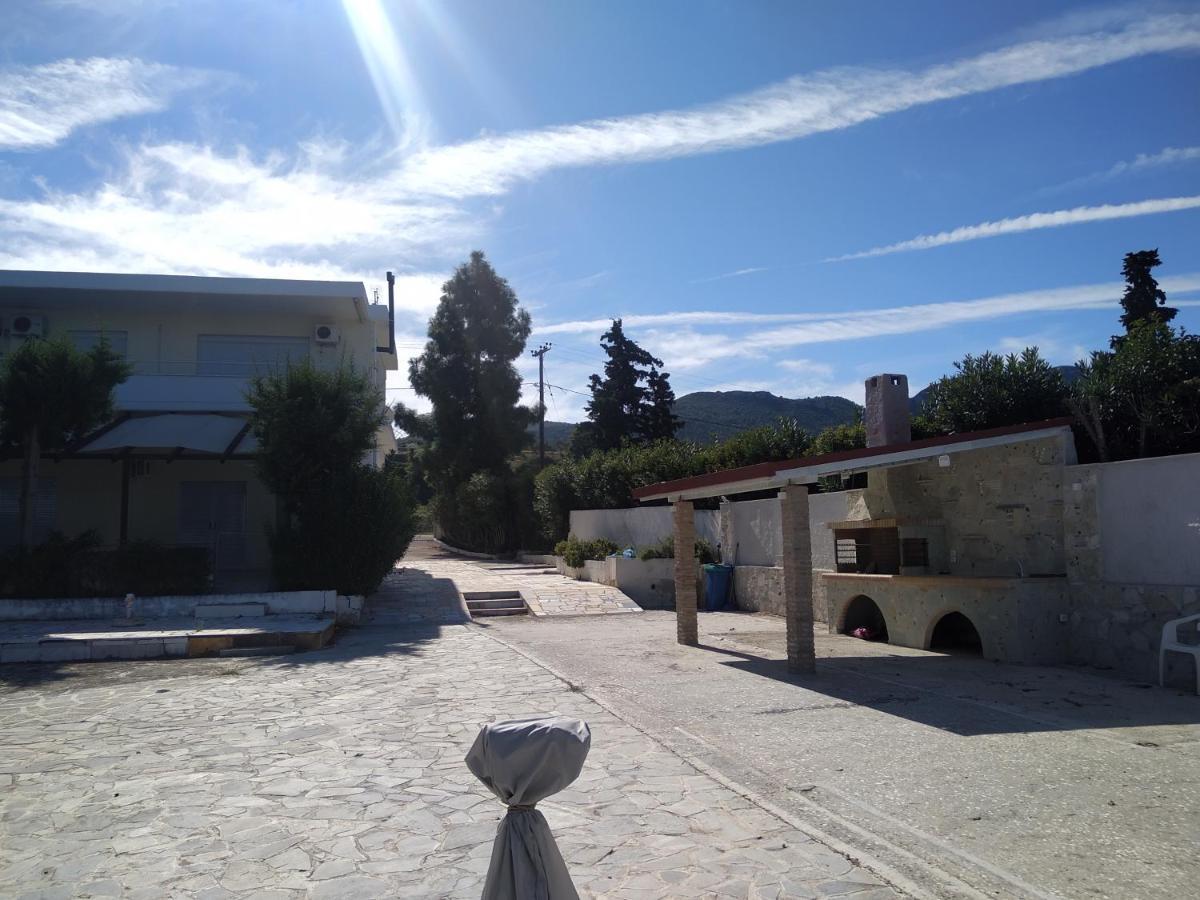 Kalypso Relaxing Shelter Apartment Arkitsa Bagian luar foto