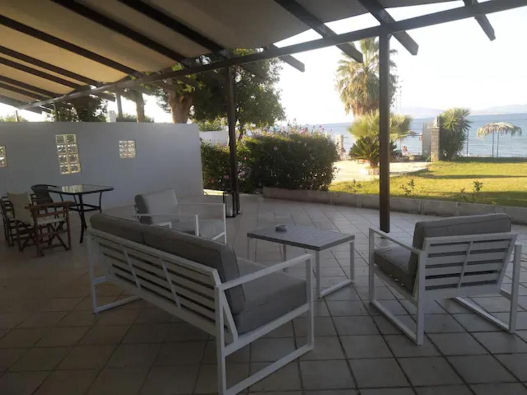 Kalypso Relaxing Shelter Apartment Arkitsa Bagian luar foto